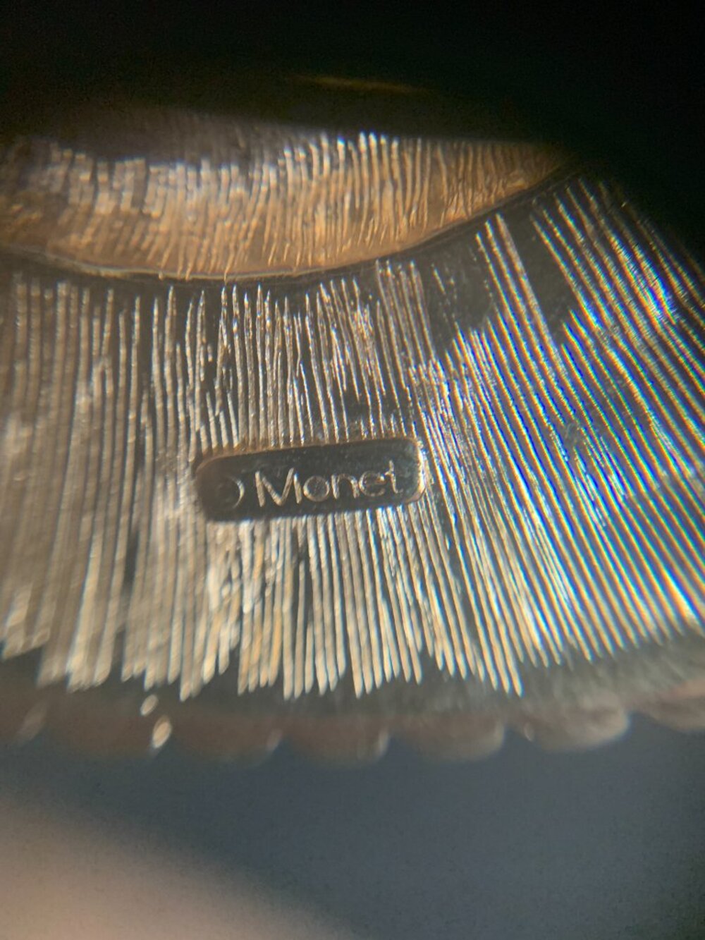 Monet Gold Shell Brooch - Picture 5 of 5